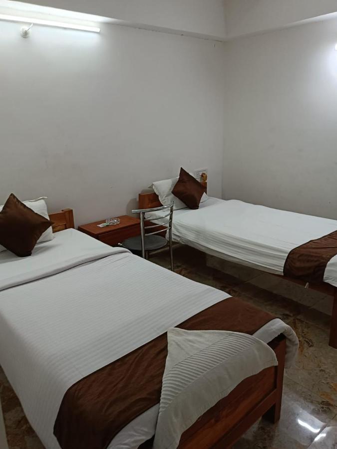 Hotel Atithi Grand 古瓦哈提 外观 照片