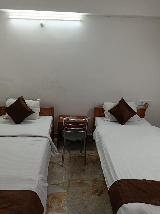 Hotel Atithi Grand 古瓦哈提 外观 照片
